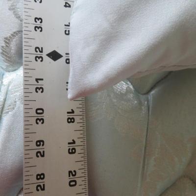 Lot of 5 Pillows