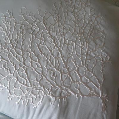 Lot of 5 Pillows
