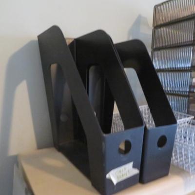 Desk Top Organizer Stackable 6 Tier Black Plastic Desk Organizer Tray Set, All Seen In Photos.