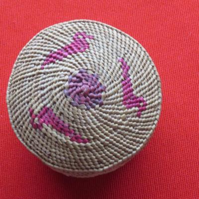 Vintage 1950s-1960s Makah Lidded Trinket Basket