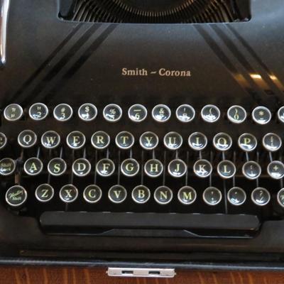 Vintage Smith Corona Silent / Sterling Working Manual Typewriter (Matte Black) with classic 'glass' Keys â€” Classic Typewriter...