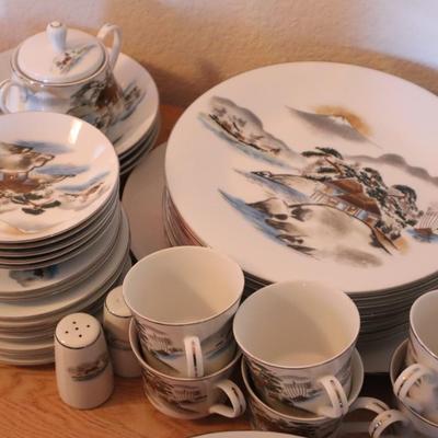 Vintage Wildlife China Set - 52 Pieces