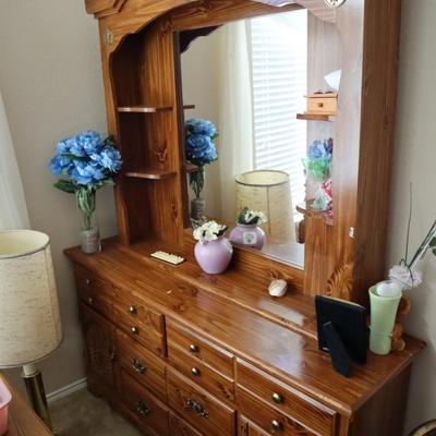 Full Bedroom Set - 4 Pieces
