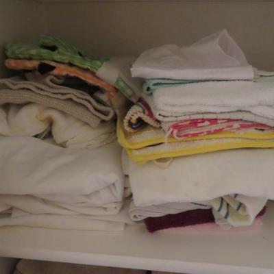 Closet Lot - Bed Sheets, Towels, Linen - Bulk Lot All Seen In Photos.