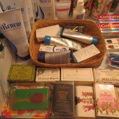 Bathroom & Self Care Supply Lot - AllSeen In Photos - Variety Of New Sealed Items & Partialy Used