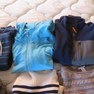 Women's Sweaters & Sweatshirts - Bulk Lot