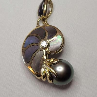 Pearl Snail Pendant