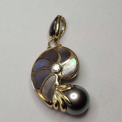 Pearl Snail Pendant