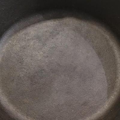 Lodge #5 Cast Iron Skillet