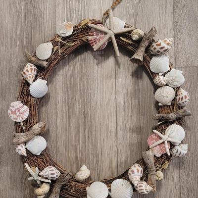 Vintage Real Shells & Wood Wreath