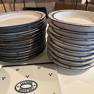 Perfect condition full set of Dansk Bistro Fredriksborg band dotted dishes, bowls and mugs