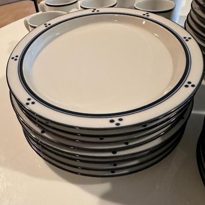 Perfect condition full set of Dansk Bistro Fredriksborg band dotted dishes, bowls and mugs