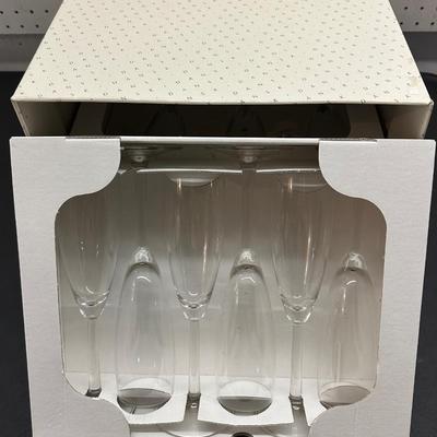 Set of 8 Dansk champagne flutes