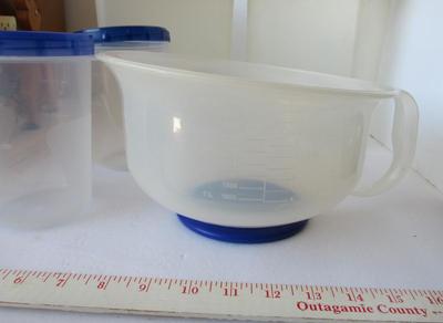Nice Tupperware and Food Storage Lot