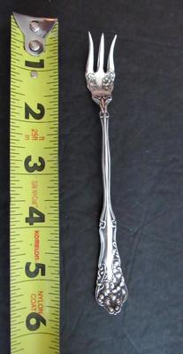 Pretty Antique Condiment or Pickle Fork, Wm Rogers, Berwick Pattern, 1904
