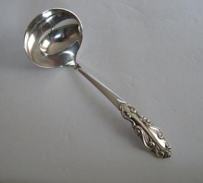 NICE! Towle Sterling Silver Ladle, Esplande Pattern