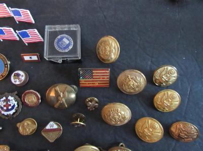Large Lot of Vintage Military Buttons, Pins, Etc