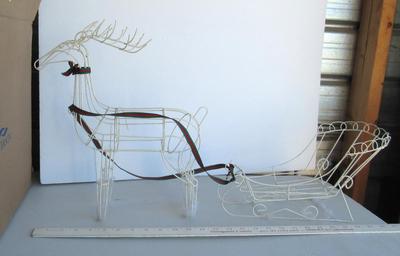 Nice Larger Size Deer and Sleigh Display