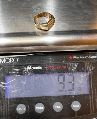 Gold diamond ring size 10