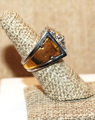 Size 12 Unique Slide-In "HIDDEN COMPARTMENT" LION Face Ring on a Silver-Tone Band (23.8g)