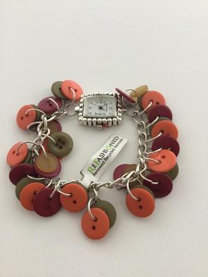 Narmi marked bottom fashion watch