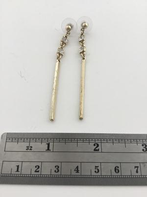 Gold tone dangle fashion earrings