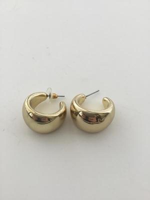 Gold tone unmarked hoop earrings