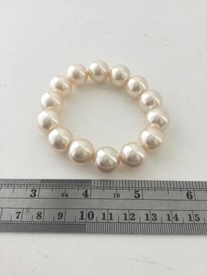 Faux pearl beaded stretchy bracelet