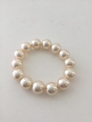 Faux pearl beaded stretchy bracelet