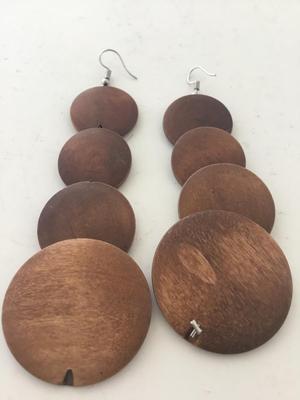 Brown dangle fashion earrings