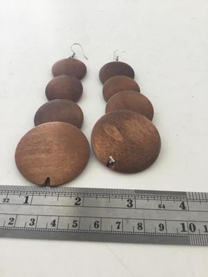 Brown dangle fashion earrings