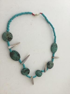 Vintage clasp blue unique collar necklace