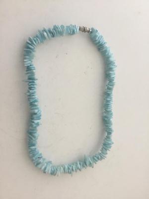 Light blue vintage shell type beaded collar necklace