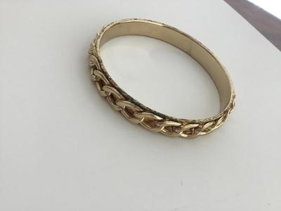 Gold tone fashion bangle