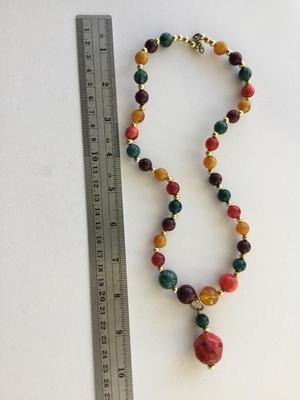 Colorful beaded fashion necklace