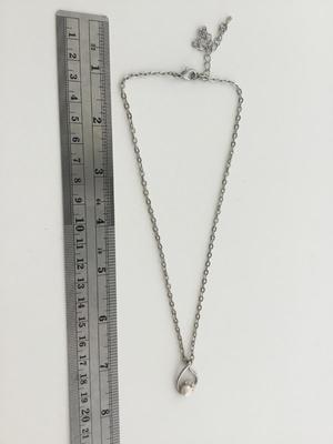 Silver tone fashion everyday necklace