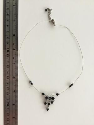 Beautiful unmarked string necklace