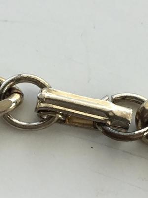 Unmarked gold tone vintage bracelet