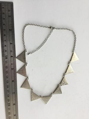 Beautiful silver tone triangle fashion necklace