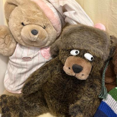 Another Lot of Teddy Bears!