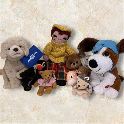 Lot of Mixed Stuffed Animals