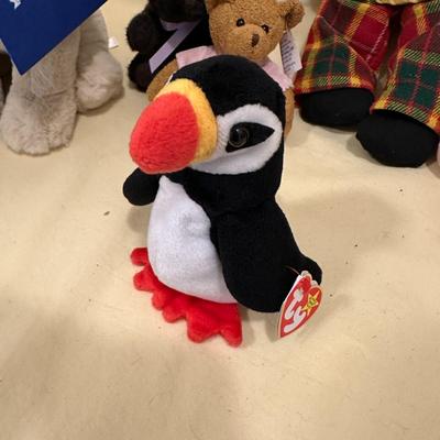 Lot of Mixed Stuffed Animals