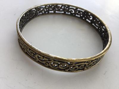 Bronze tone fashion bracelet