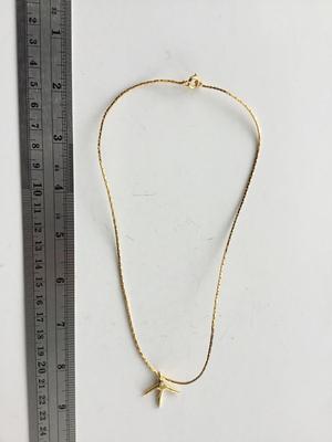 Gold tone unmarked fashion necklace