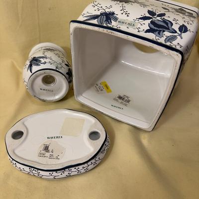 Waverly 3 Piece Vanity Bathroom Set Blue Flowers on White