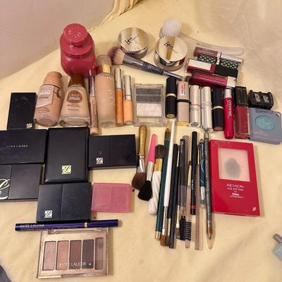 Huge Assortment of Makeup- Eye Shadows - Blush - Brushes - Estee Lauder!