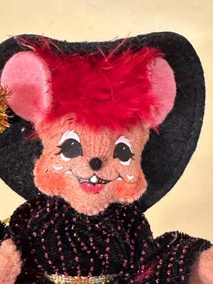 Annalee Vintage Mobilitee Dolls #4 Witchie Mouse, Meredith, NH USA 2000