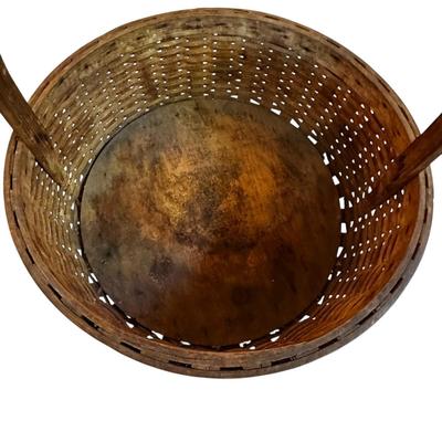 Lot of 4 Baskets, 1 is a Fish, one with Wood Bottom