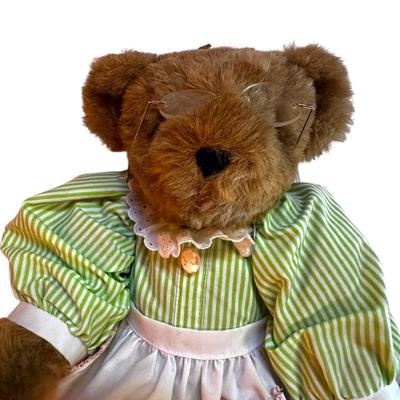 A Bunch o' Bears, Stuffed and Loved
