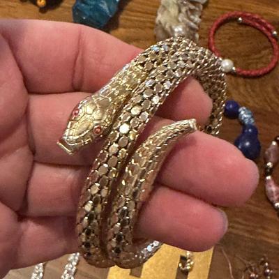 Lot of Lots of Bracelets! and a Few Misc Jewelry Pieces